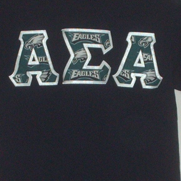 Philadelphia Eagles T-shirt - New - size small - Picture 2 of 4